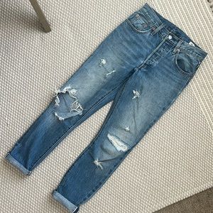 Levi’s white oak cone denim 501 Skinny distressed Jeans